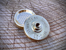 Gales button