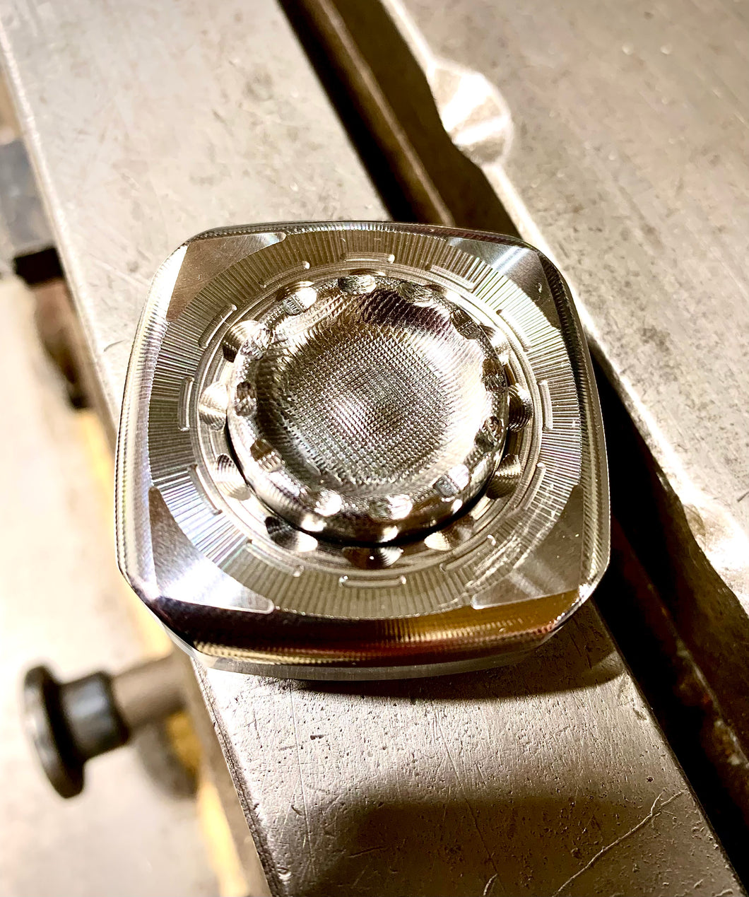 Perlot Stainless Steel Quad Fidget Spinner – 313inc